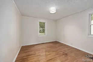 3901 Suburban Shores Dr NE, Grand Rapids, MI 49525 - Photo 15