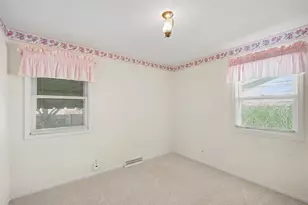 1399 Clover Crest NW, Grand Rapids, MI 49504 - Photo 23