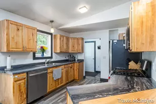 20392 Gates Rd, Howard City, MI 49329 - Photo 13