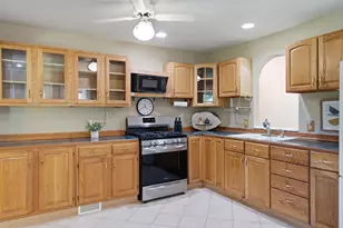 2465 W F Ave, Kalamazoo, MI 49009 - Photo 7
