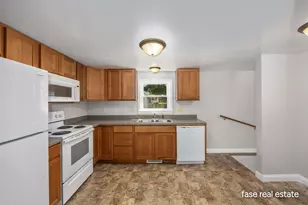 703 Pearl St, Belding, MI 48809 - Photo 9