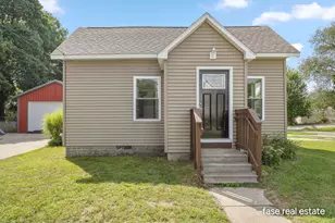 703 Pearl St, Belding, MI 48809 - Photo 1