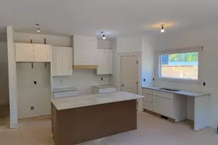 6226 English Ave NE, Comstock Park, MI 49321 - Photo 9