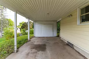 825 Forest St, Ionia, MI 48846 - Photo 45