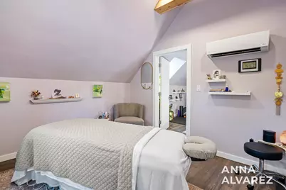 1048 Wealthy Street SE #Suite 2, Grand Rapids, MI 49506 - Photo 19