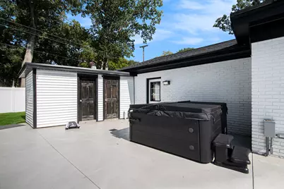 4085 Quainton Road, Norton Shores, MI 49441 - Photo 25