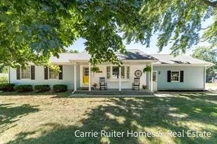 17232 W Spring Lake Rd, Spring Lake, MI 49456 - Photo 1