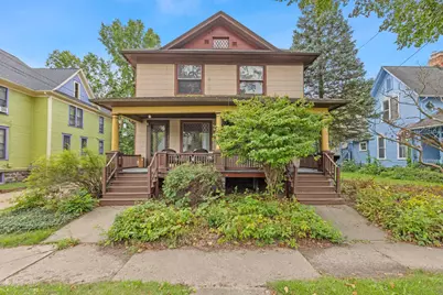 713 W Kalamazoo Avenue, Kalamazoo, MI 49007 - Photo 1