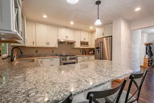 132 Kensington Ct, Battle Creek, MI 49015 - Photo 9