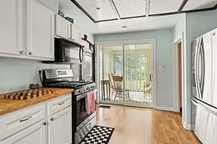 412 Prospect St, Cadillac, MI 49601 - Photo 5