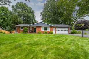 2351 Fountain Ln, Stevensville, MI 49127 - Photo 1