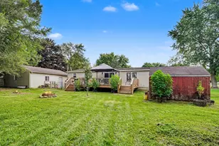 20204 Meadow Dr, Gobles, MI 49055 - Photo 13