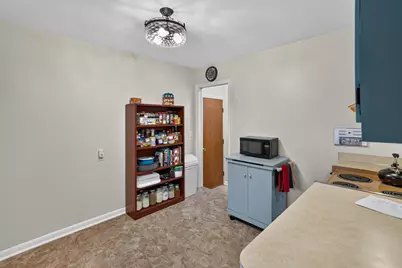 2410 Rossiter Place, Lansing, MI 48911 - Photo 19