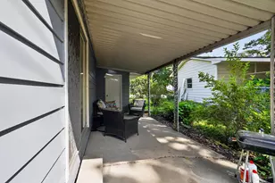 2410 Rossiter Pl, Lansing, MI 48911 - Photo 33