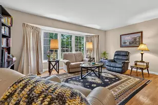 2410 Rossiter Pl, Lansing, MI 48911 - Photo 13