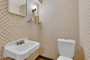 2410 Rossiter Pl, Lansing, MI 48911 - Photo 17