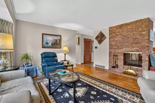 2410 Rossiter Pl, Lansing, MI 48911 - Photo 11
