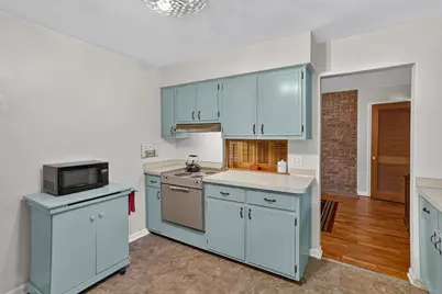 2410 Rossiter Place, Lansing, MI 48911 - Photo 17