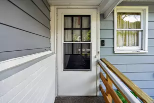 2410 Rossiter Pl, Lansing, MI 48911 - Photo 3