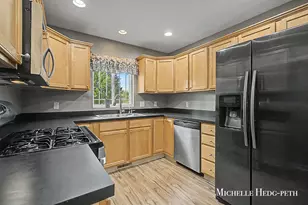 2984 Edgestone Dr, Hudsonville, MI 49426 - Photo 5