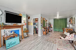 2714 Cimarron Dr, Kalamazoo, MI 49004 - Photo 3