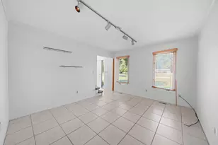 5685 E Silo Ridge Dr, Ann Arbor, MI 48108 - Photo 23
