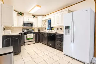 3325 Taft Ave SW, Wyoming, MI 49519 - Photo 11