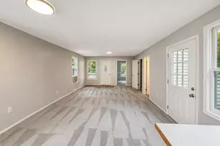 1926 Oakland Dr, Kalamazoo, MI 49008 - Photo 9