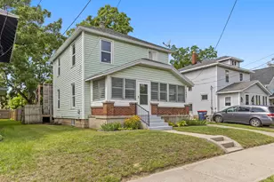 1027 Dallas Ave SE, Grand Rapids, MI 49507 - Photo 3