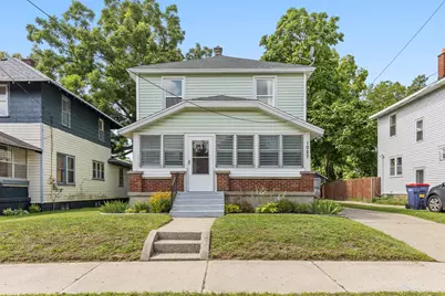 1027 Dallas Avenue SE, Grand Rapids, MI 49507 - Photo 1