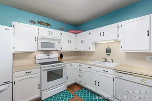 2059 Sunshine Dr, Trufant, MI 49347 - Photo 11