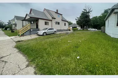 2954 Goodson Street, Hamtramck, MI 48212 - Photo 9