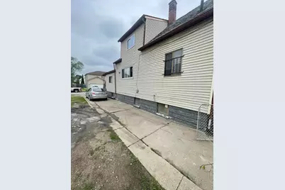 2954 Goodson Street, Hamtramck, MI 48212 - Photo 5