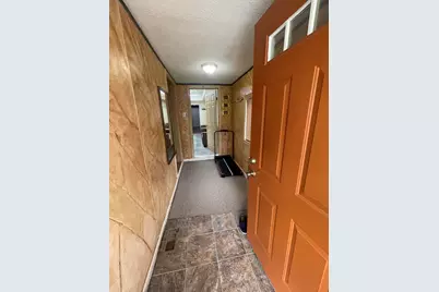 2954 Goodson Street, Hamtramck, MI 48212 - Photo 17