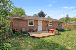 48542 Sully Dr, Belleville, MI 48111 - Photo 17