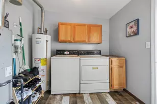 48542 Sully Dr, Belleville, MI 48111 - Photo 15