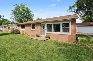 48542 Sully Dr, Belleville, MI 48111 - Photo 3