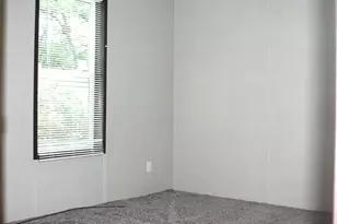 917 Marlin Ave SW, Wyoming, MI 49509 - Photo 13