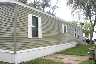 917 Marlin Ave SW, Wyoming, MI 49509 - Photo 3