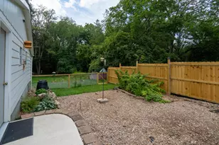 1707 Texel Dr, Kalamazoo, MI 49048 - Photo 29