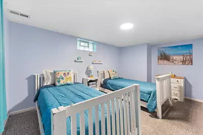 2217 W Lakewood Boulevard, Holland, MI 49424 - Photo 33