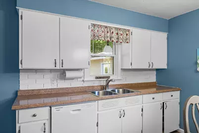 2217 W Lakewood Boulevard, Holland, MI 49424 - Photo 13