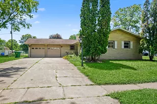 1806 Broadway St, Niles, MI 49120 - Photo 1