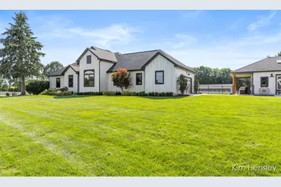 8769 E Paris Avenue SE, Caledonia, MI 49316 - Photo 7