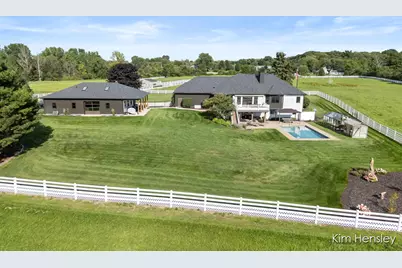 8769 E Paris Avenue SE, Caledonia, MI 49316 - Photo 5