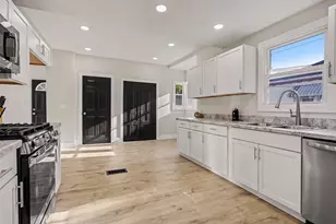 105 W Telegraph, Dowagiac, MI 49047 - Photo 5