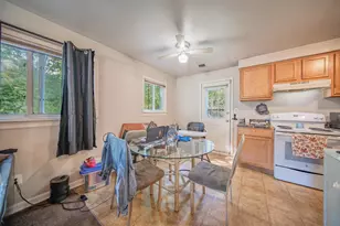 1810 Carol Ann Ave, Ypsilanti, MI 48198 - Photo 5