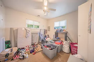 1810 Carol Ann Ave, Ypsilanti, MI 48198 - Photo 11