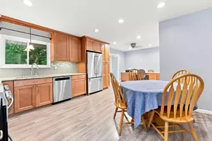 14627 Ellen Dr, Livonia, MI 48154 - Photo 9