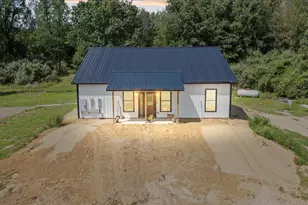 25455 L Dr N, Albion, MI 49224 - Photo 1